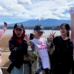 LE SSERAFIM's Mt. Fuji photo sparked a pro-Japanese controversy on Nate Pann, highlighting the prevalence of anti-Japanese sentiment among young female K-Pop fans in South Korea. The incident highlights the urgent need for rational discourse, critical thinking, and historical awareness to address these entrenched sentiments.