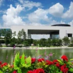 The National Museum of Korea, ranked 6th globally for visitor numbers in 2023, is celebrated for its beautiful architecture and traditional Korean landscaping. Netizens take pride in the museum's exclusively Korean collection, reflecting centuries of high craftsmanship.