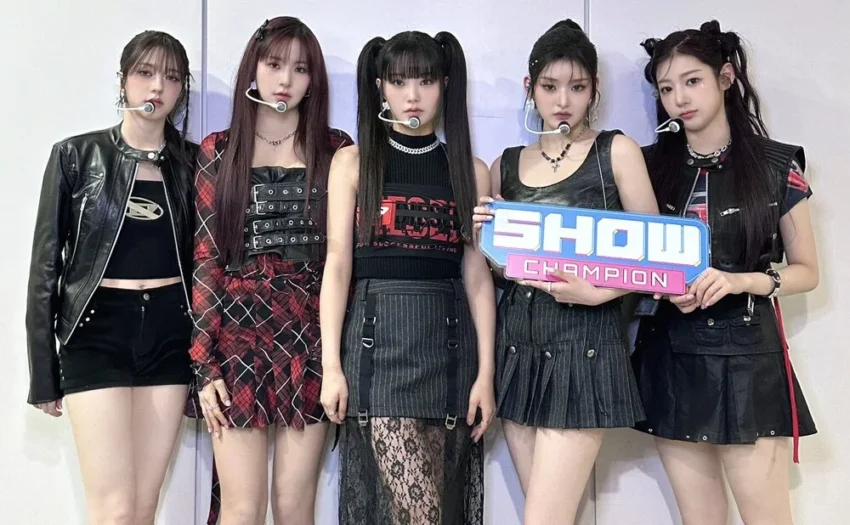 FIFTY FIFTY performed Gravity for the first time on a music show during their appearance on Show! Champion. Keena shared her emotional connection to Gravity and thanked fans for their support.