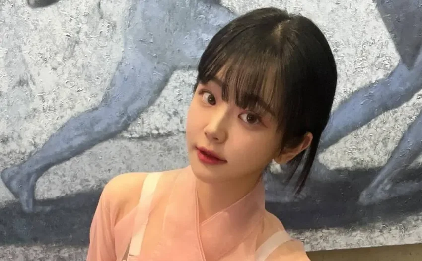 Chodan faced a health setback due to acute gastritis, leading to her hospitalization on October 28. After four days of medical care, she has now been discharged, and fans continue to support her journey to recovery.