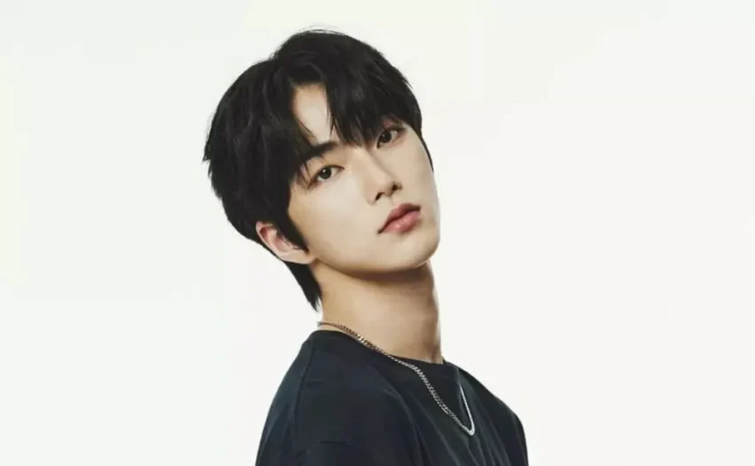 Seunghan solo debut is planned for late 2025, with SM Entertainment providing comprehensive training and support. Before this, Seunghan faced controversies during his time with RIIZE, leading to fan opposition and his departure from the group.